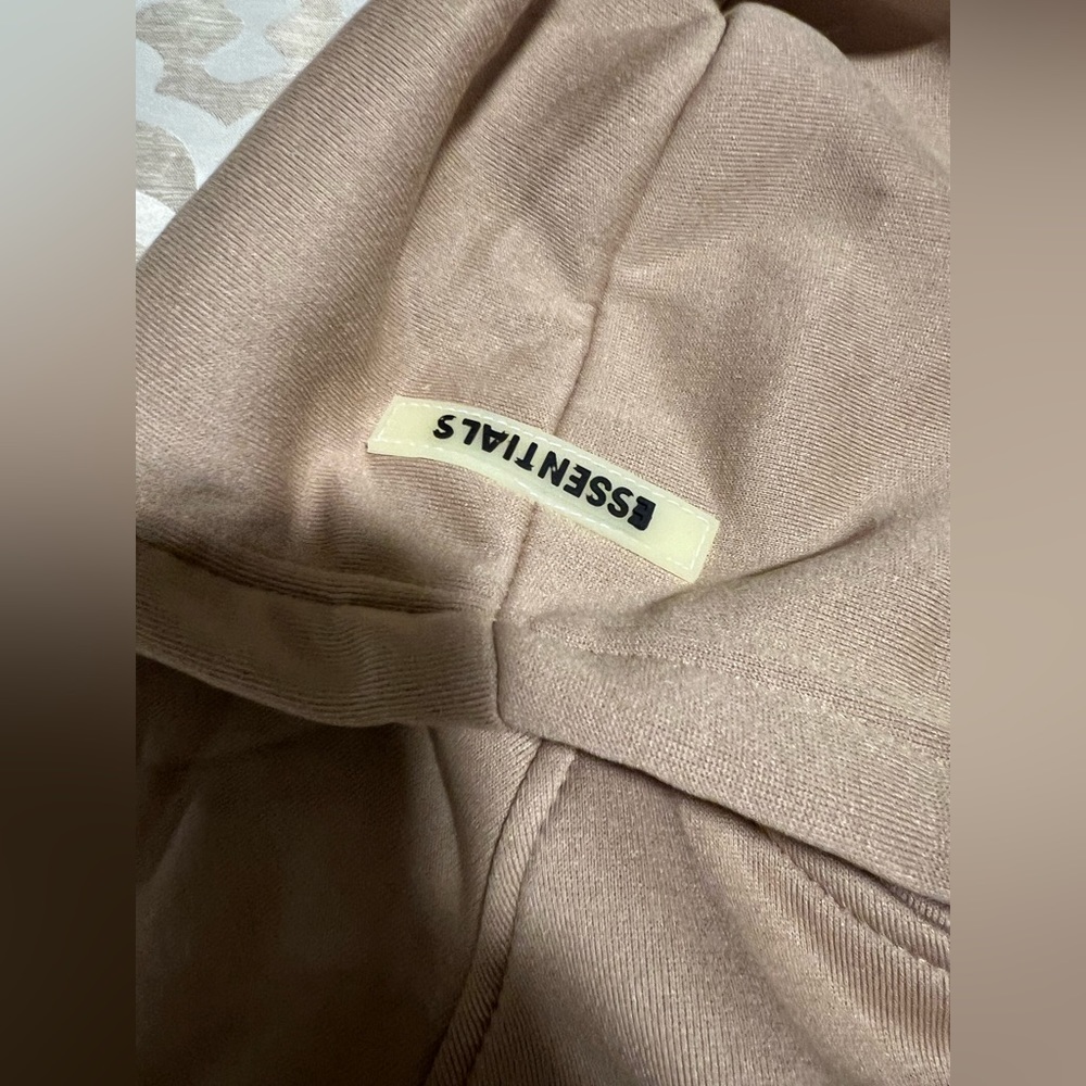 Tan Sweatshirt! - Picture 3 of 4